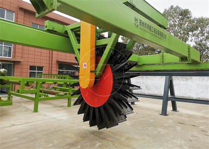 the wheel of Manure Wheel Type Compost Turner